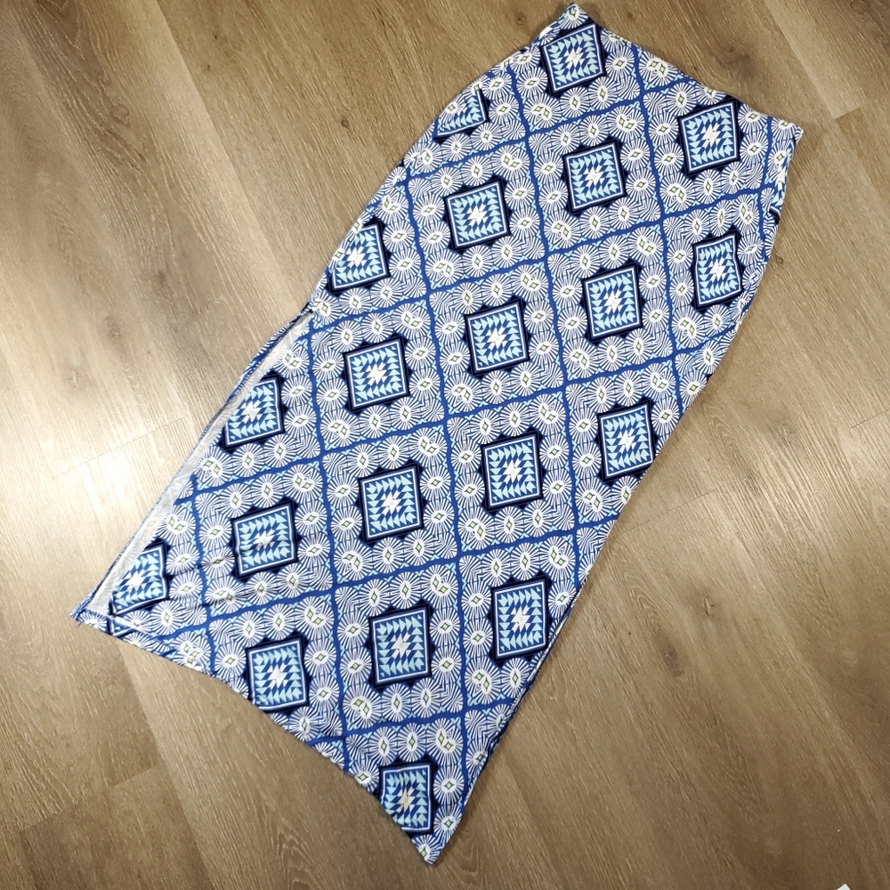 Old Navy Maxi Skirt Small